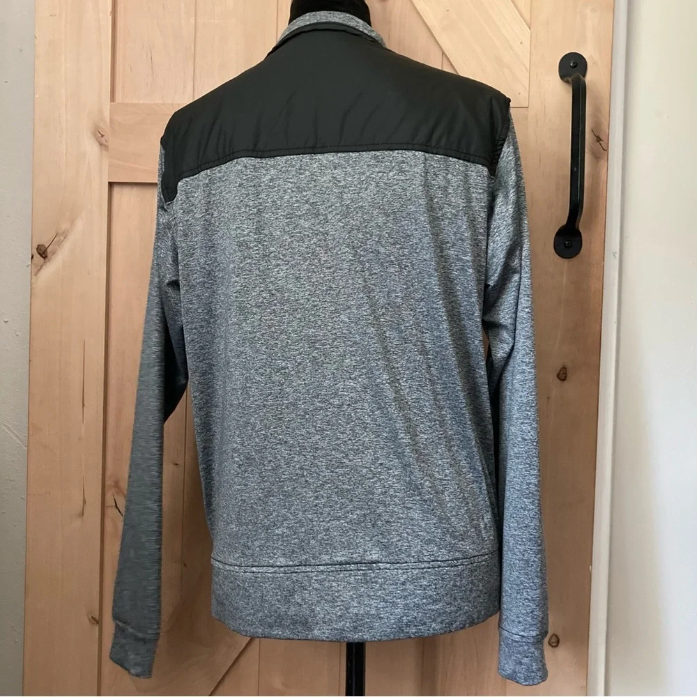 Women's Topgolf Black and Gray Lightweight Jacket Small - Picture 5 of 9